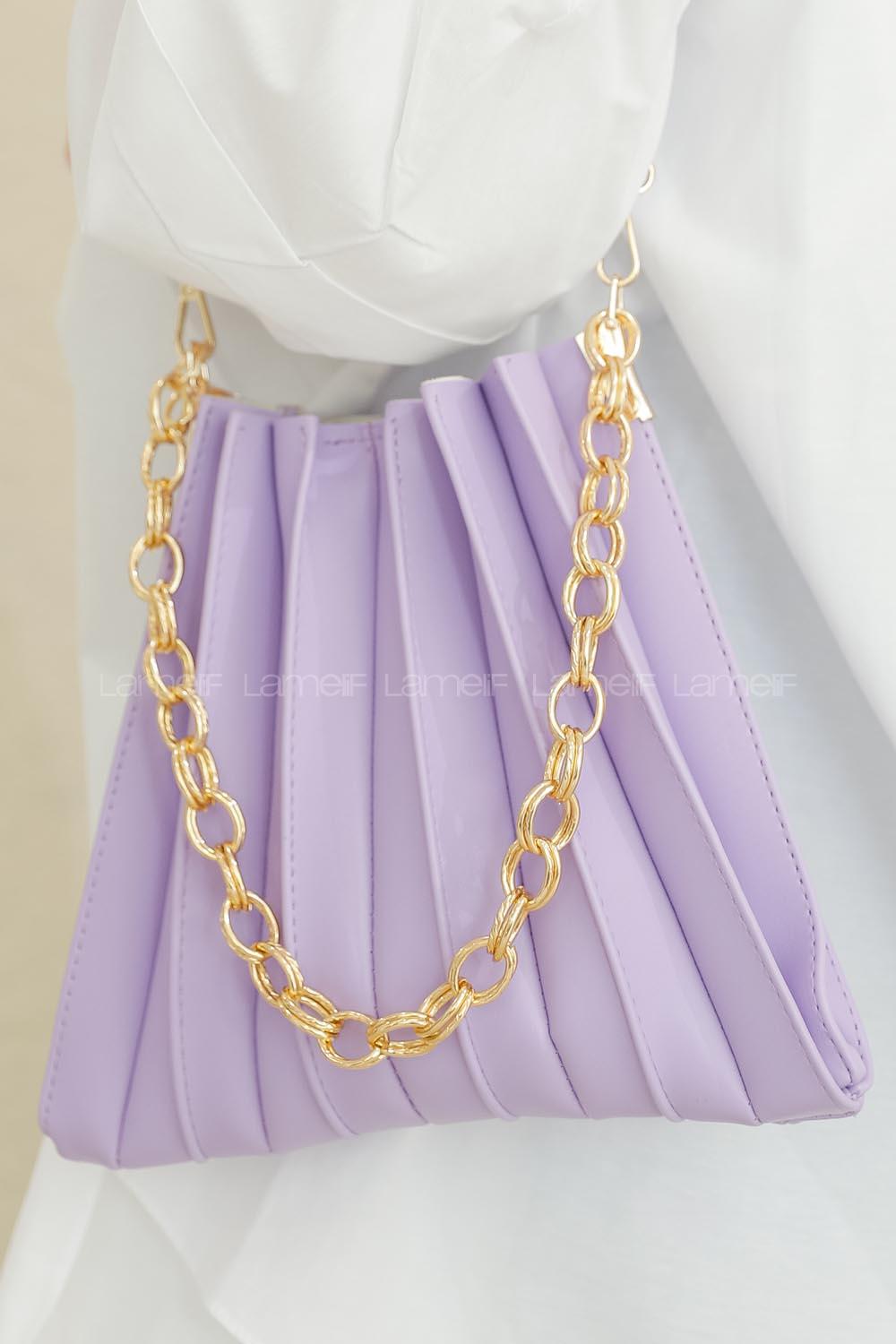 Modalamelif Zincir Aksesuarlı Pileli Çanta Lila