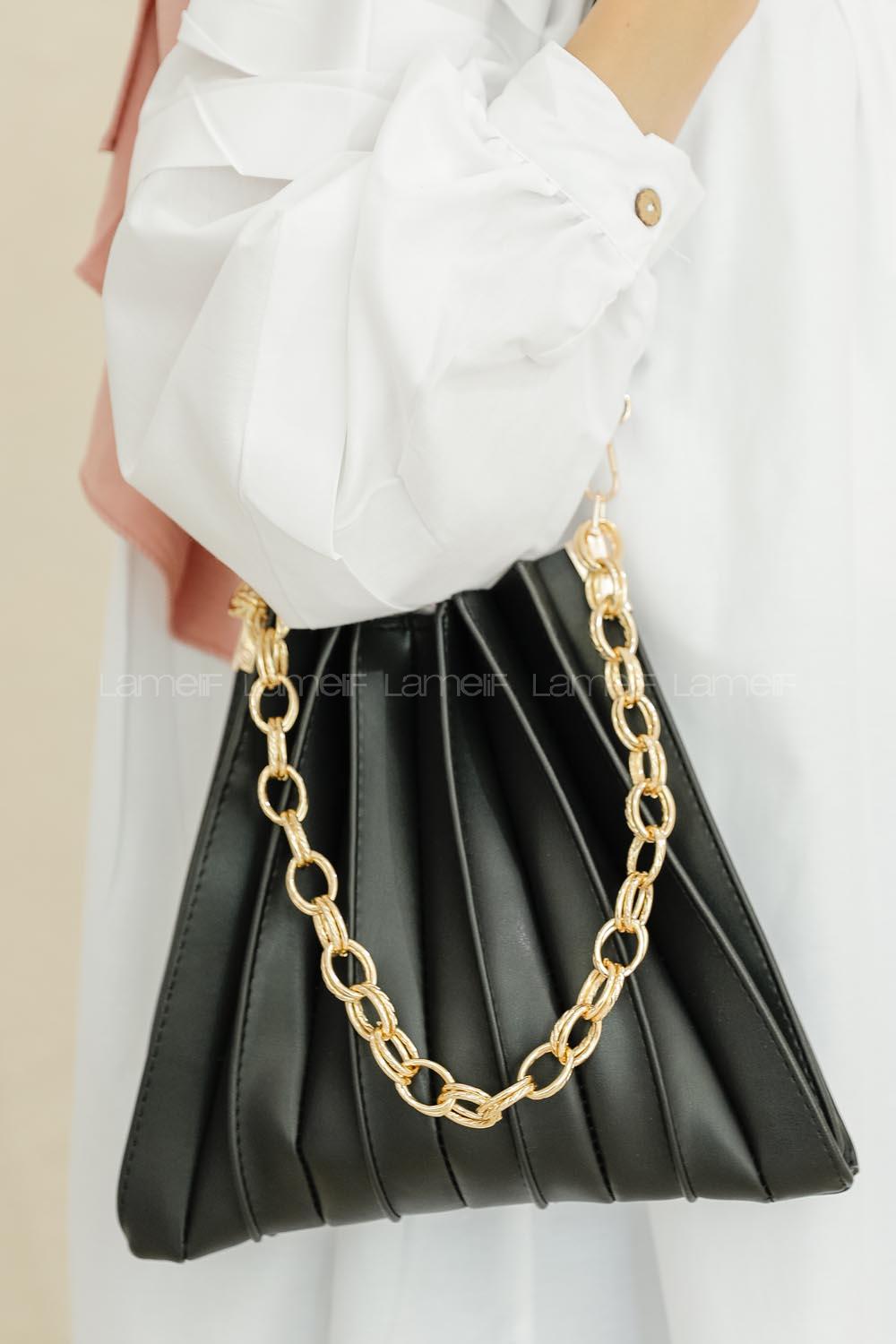 Modalamelif Zincir Aksesuarlı Pileli Çanta Siyah