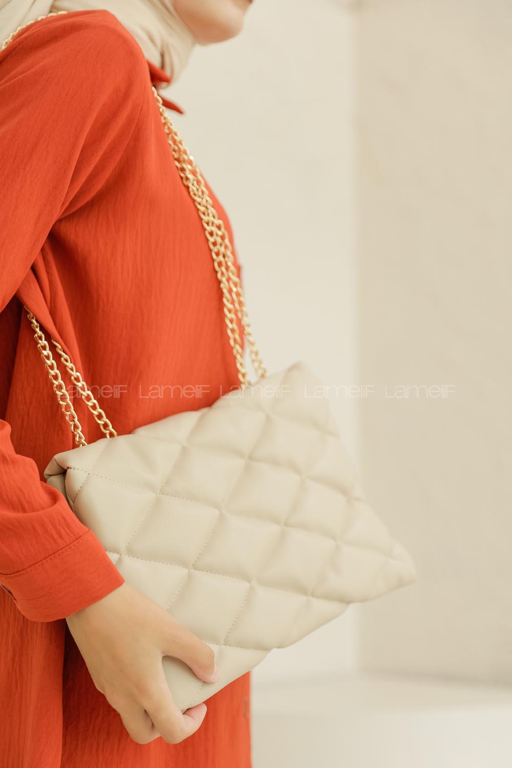 Modalamelif Zincir Askılı Kapitone Çapraz Çanta Vizonrengi