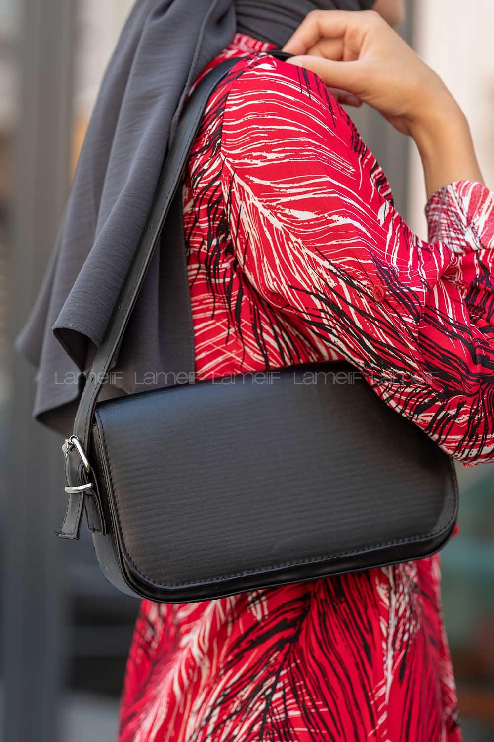 Modalamelif Kapak Kilitli Düz Renk Çapraz Çanta Siyah