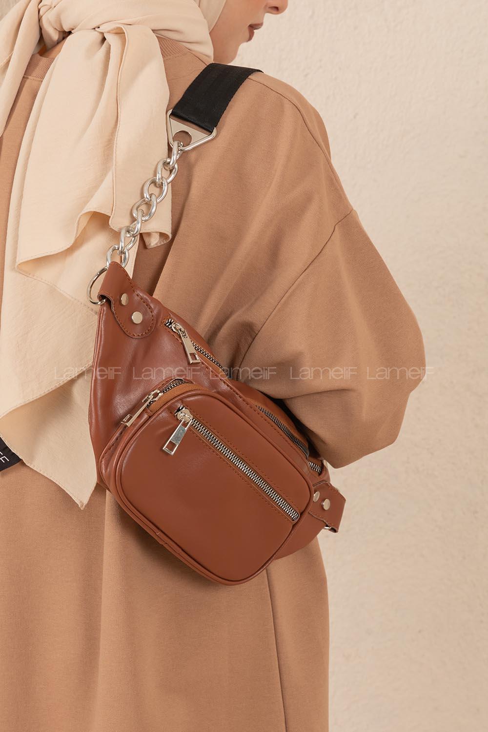 Lamelif Zincir Detaylı Üç Gözlü Bel Çantası Taba