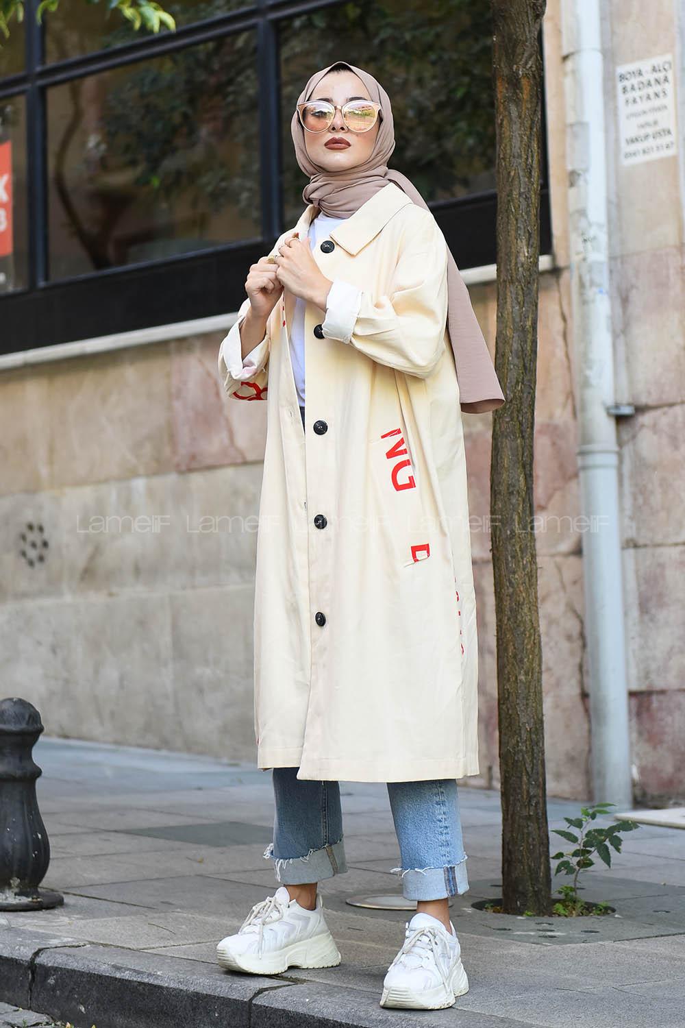 Modalamelif Önü Düğmeli Yazı Baskılı Trenç Bej