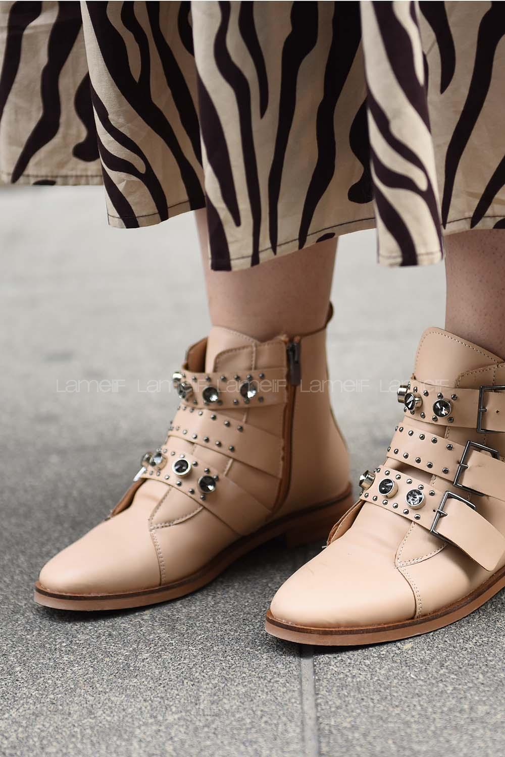 Modalamelif Küt Burun Tokalı Ten Rengi Bot