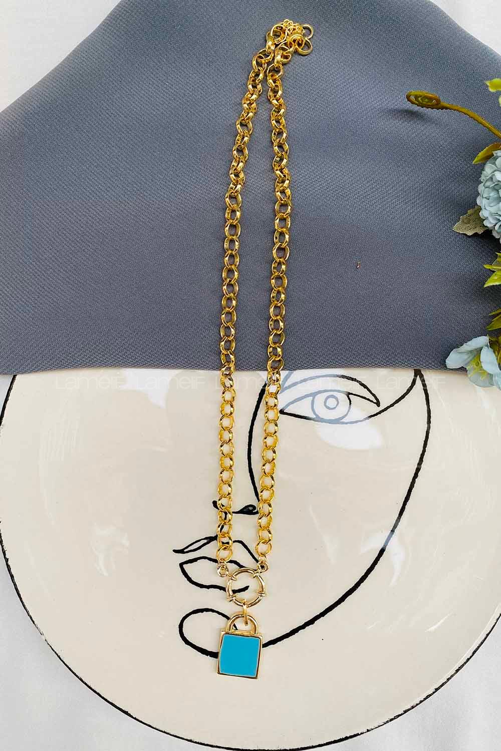 Modalamelif Altın Zincir Mavi Kilit Kolye