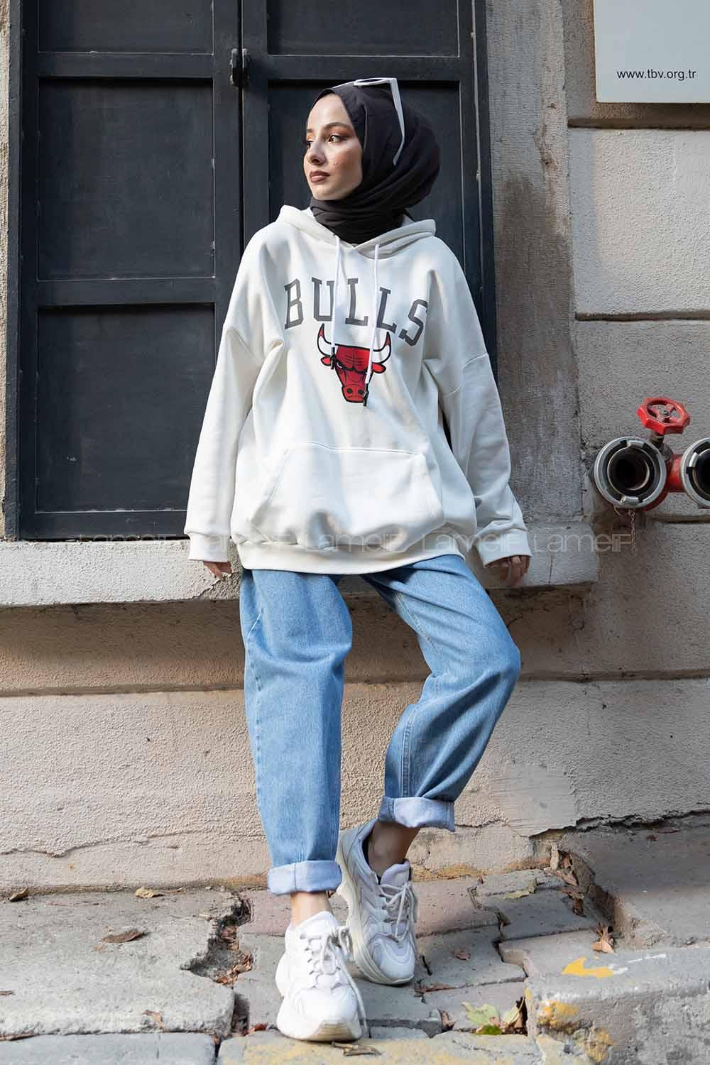 Modalamelif Kapşonlu Bulls Yazılı Sweatshirt Beyaz