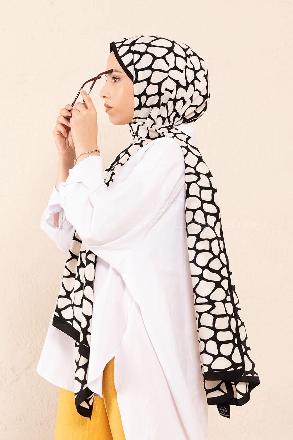 Modalamelif Beyaz&Siyah Baskılı Medine İpeği Şal Dama Desen