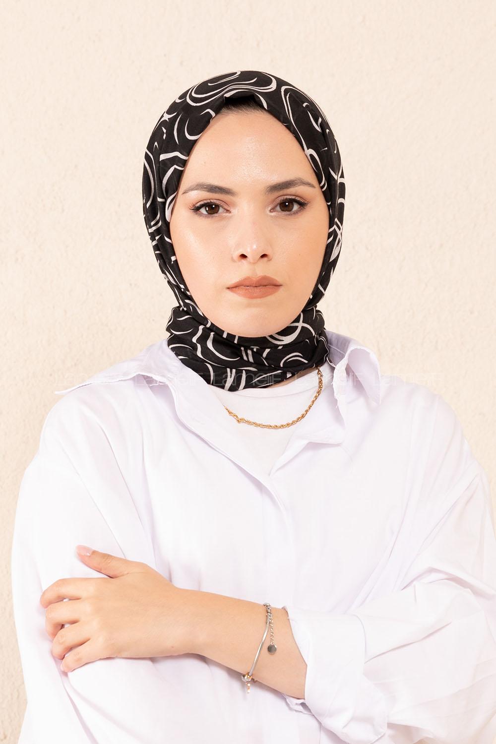 Modalamelif Siyah Beyaz Koleksiyon Yarım Ay Desen