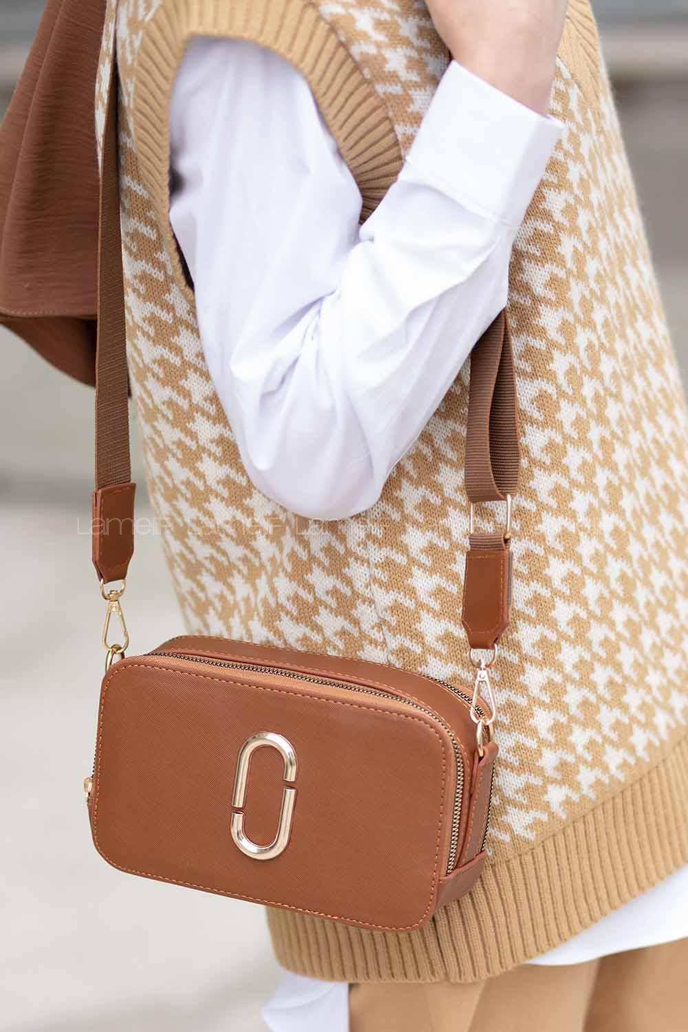 Lamelif Deri Görünümlü Metal Detay Çanta Taba