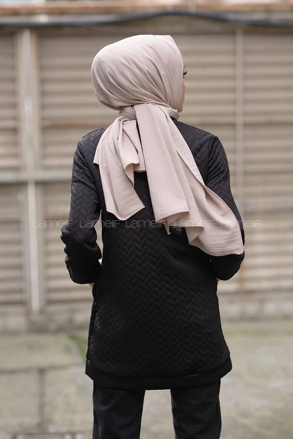 Modalamelif Önü Fermuarlı Kapitone Hırka Siyah