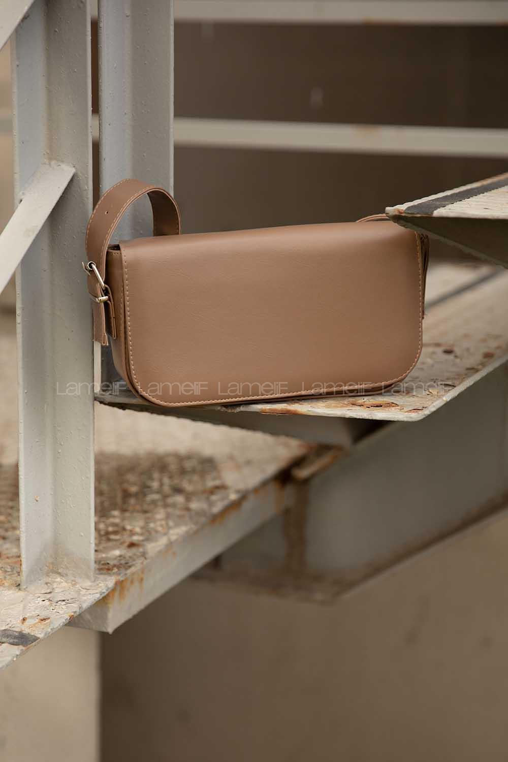 Modalamelif Kapak Kilitli  Çapraz Çanta Vizonrengi