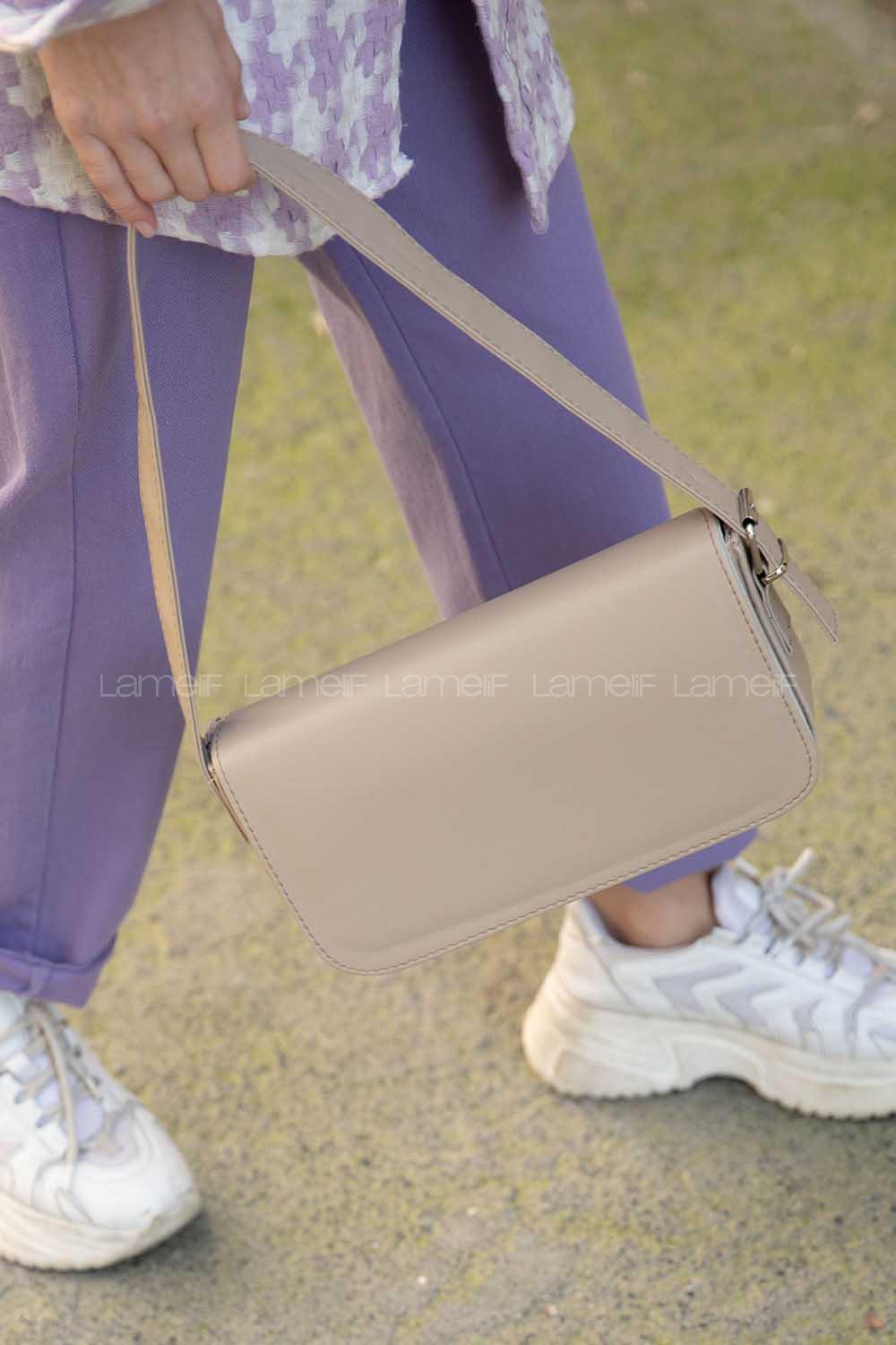 Modalamelif Kapak Kilitli Düz Renk Çapraz Çanta Krem