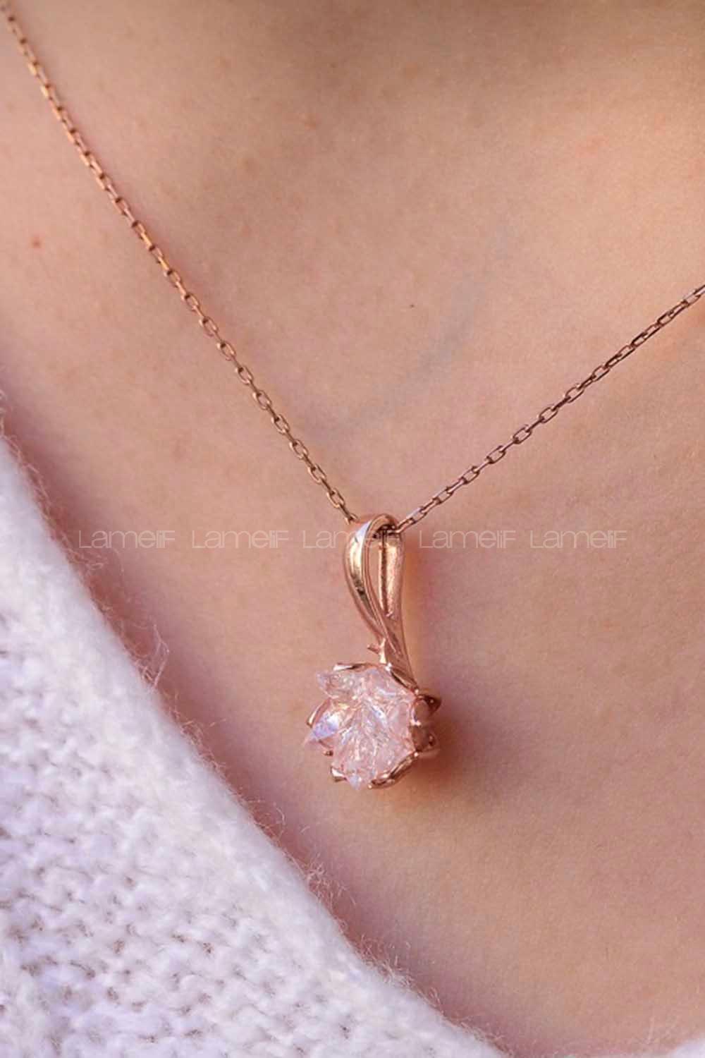 Modalamelif Beyaz Lotus Kolye