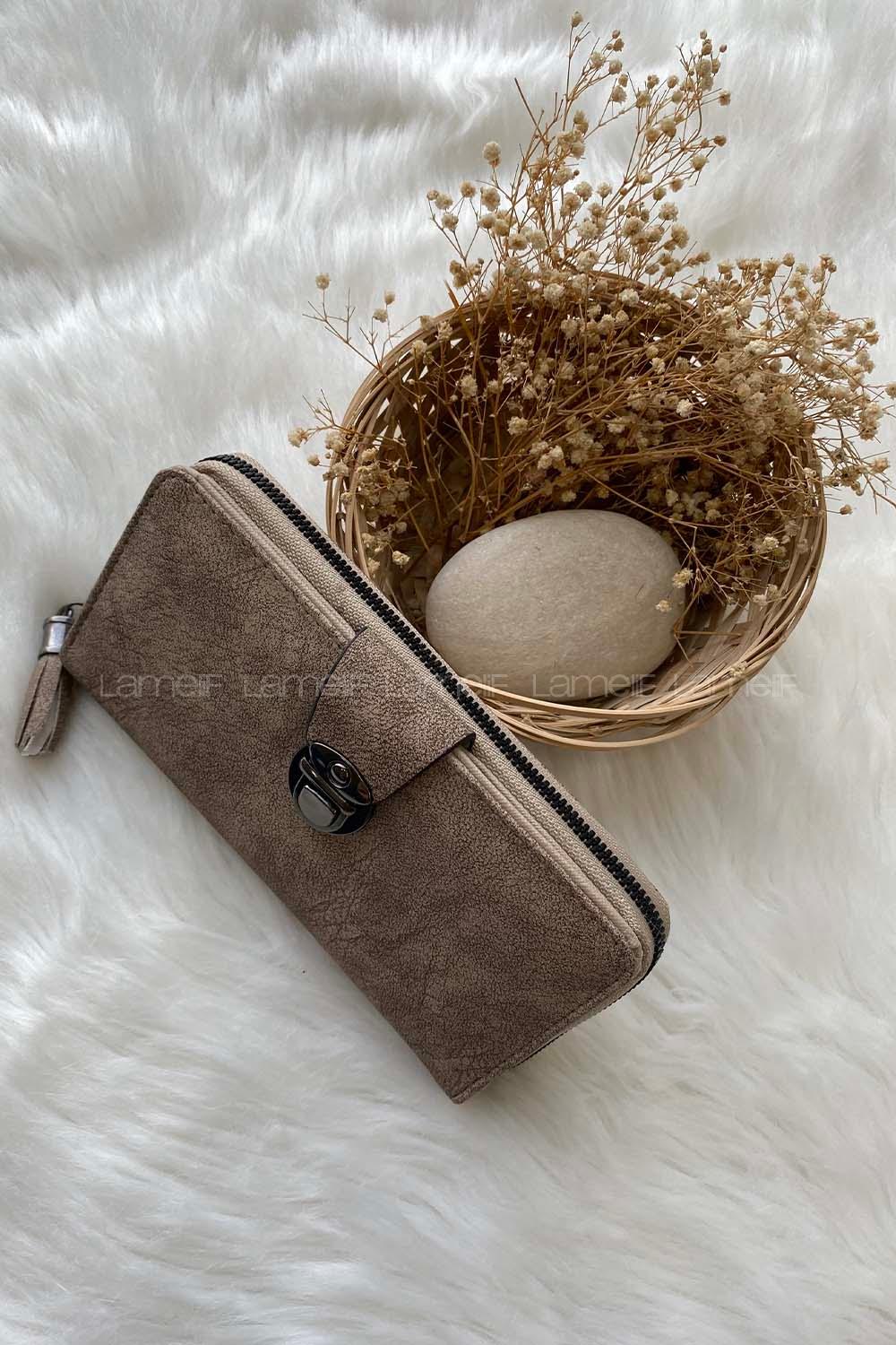 Modalamelif Kapak Kilit Büyük Boy Püsküllü Cüzdan Vizonrengi