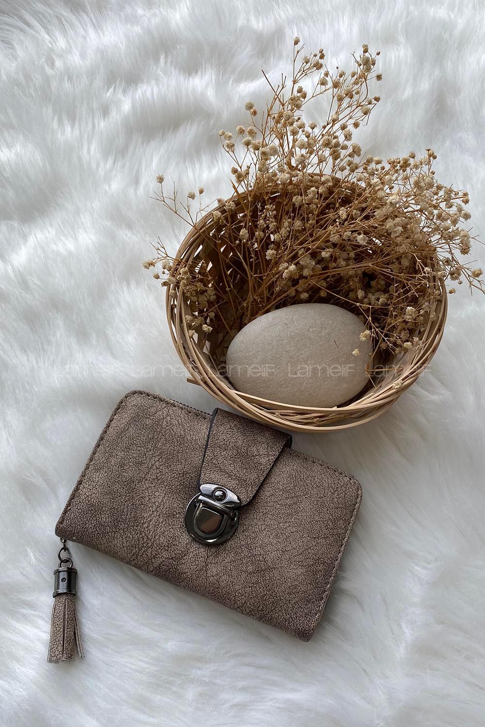 Modalamelif  Küçük Boy Püsküllü Kilitli Cüzdan Vizonrengi