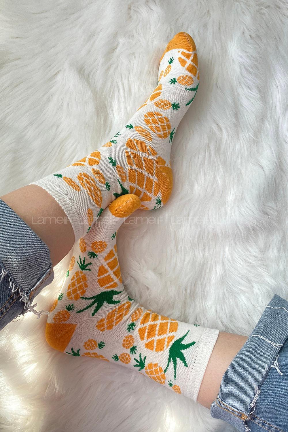 Modalamelif Ananas İşlemeli Soket Çorap Beyaz