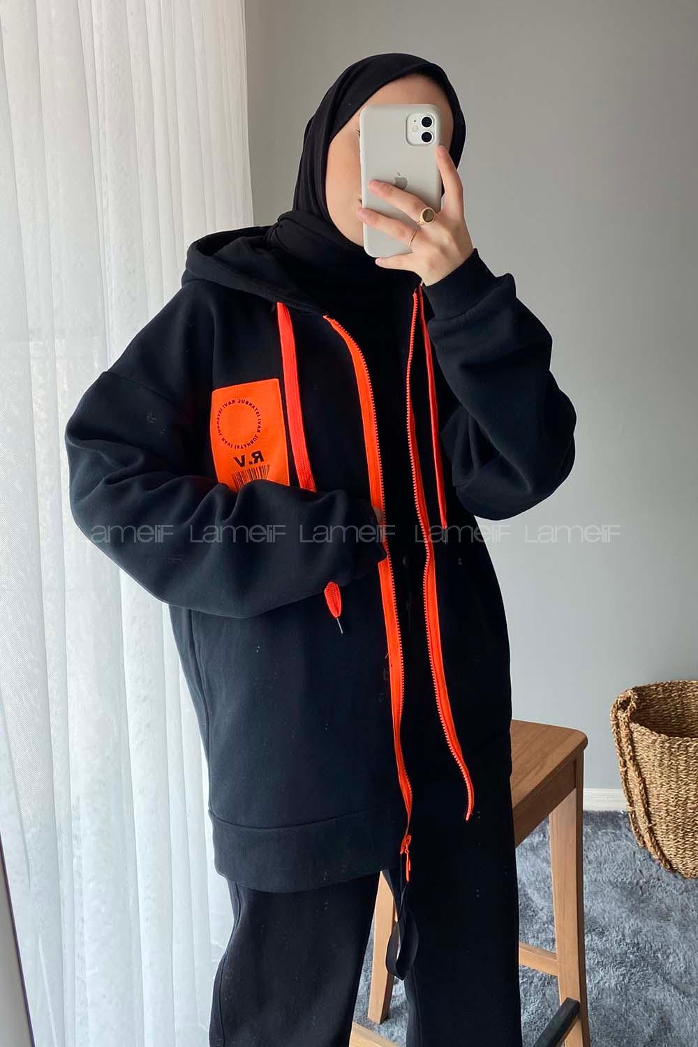 Modalamelif Önü Fermuarlı Arma Detay Sweatshirt Siyah