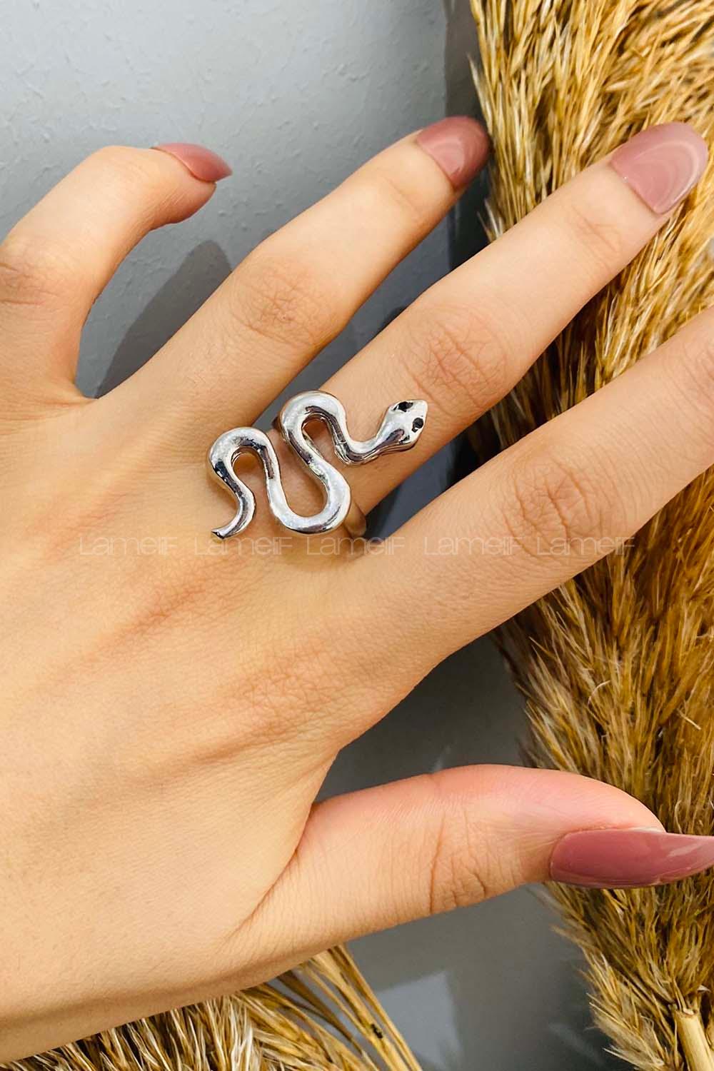Modalamelif Gümüş Yılan Detay Yüzük