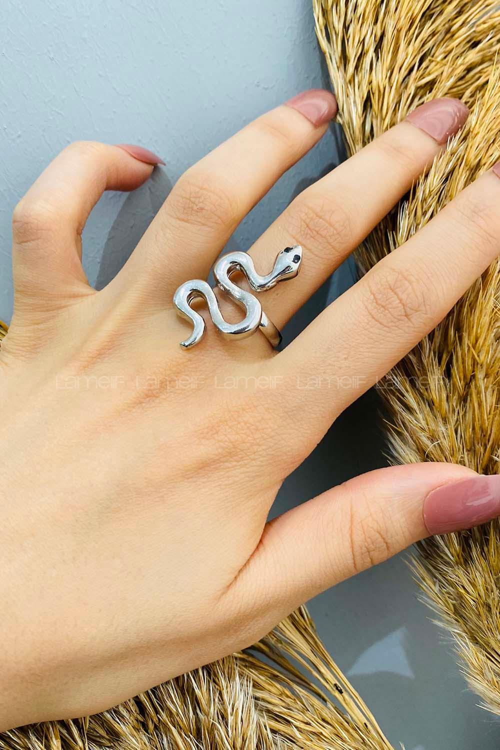 Modalamelif Gümüş Yılan Detay Yüzük