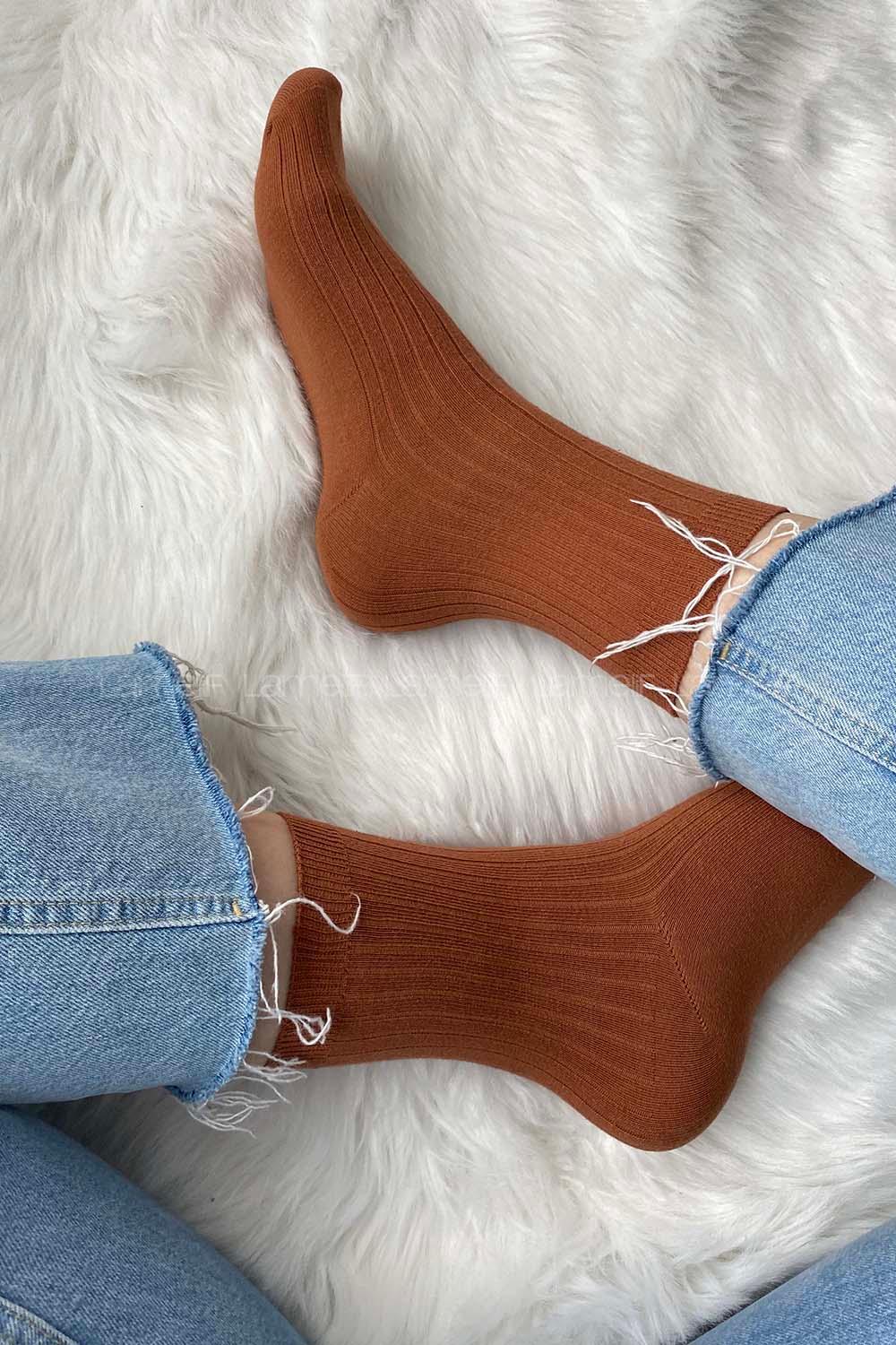 Lamelif İnce Fitilli Taba Çorap