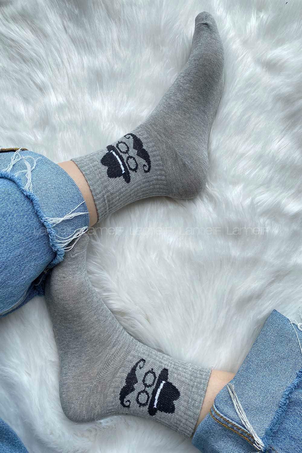 Modalamelif Şapkalı Adam İşlemeli Soket Çorap Gri