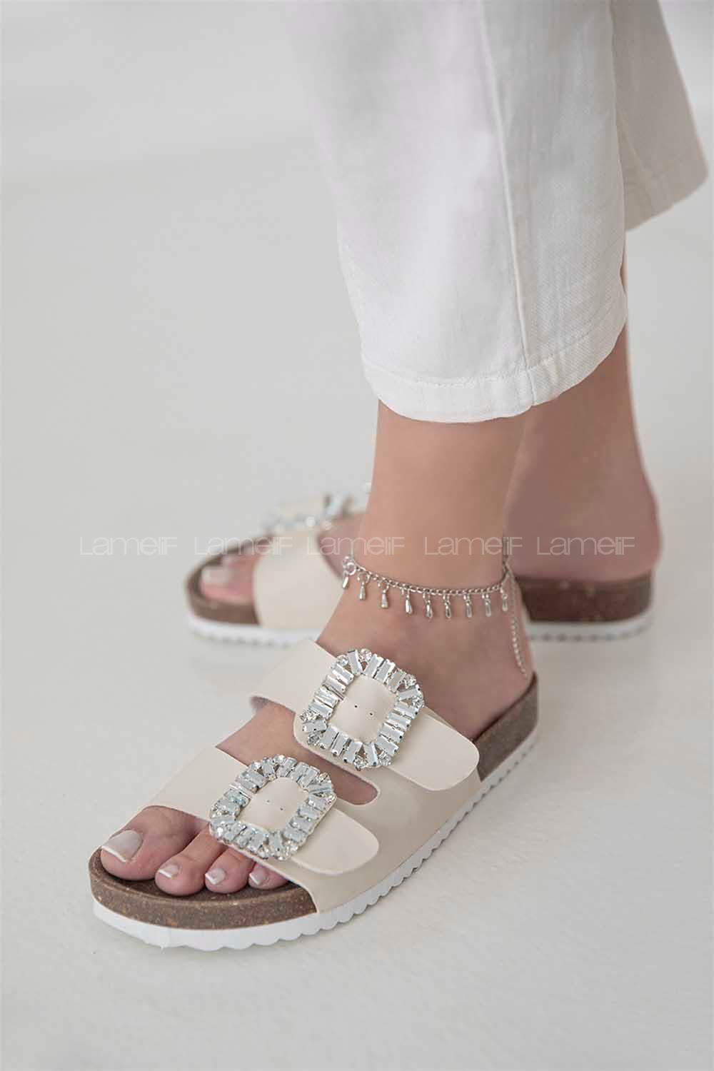 Modalamelif Volinda Kadın Taşlı Tokalı Deri Terlik Bej