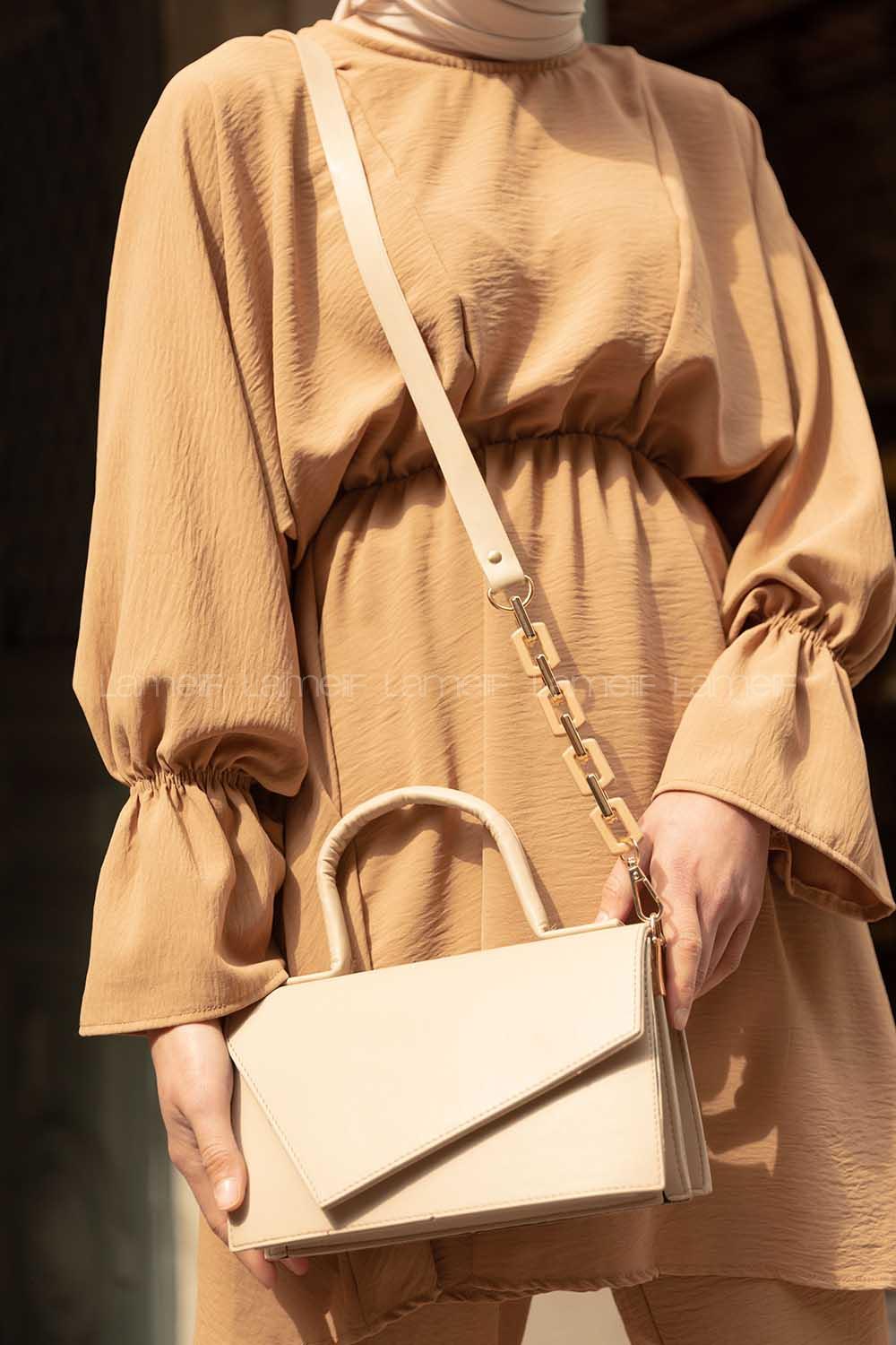 Modalamelif Asimetrik Kapak Kilitli Çanta Vizonrengi