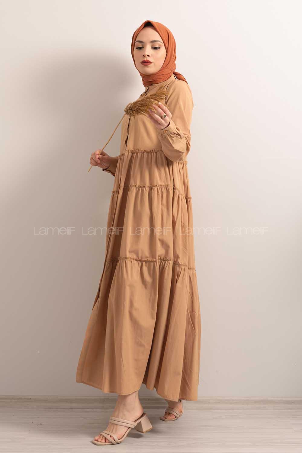 Modalamelif Hakim Yaka Fırfırlı Elbise Camel