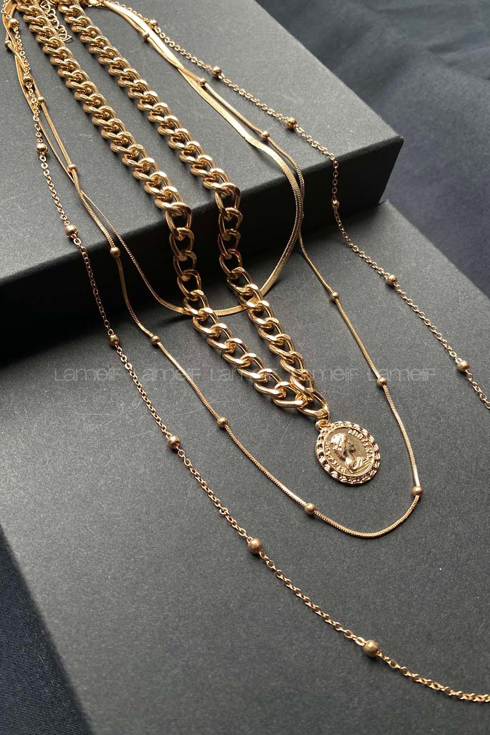 Modalamelif 4lü İtalyan Zincir Gold Madalyon Kolye