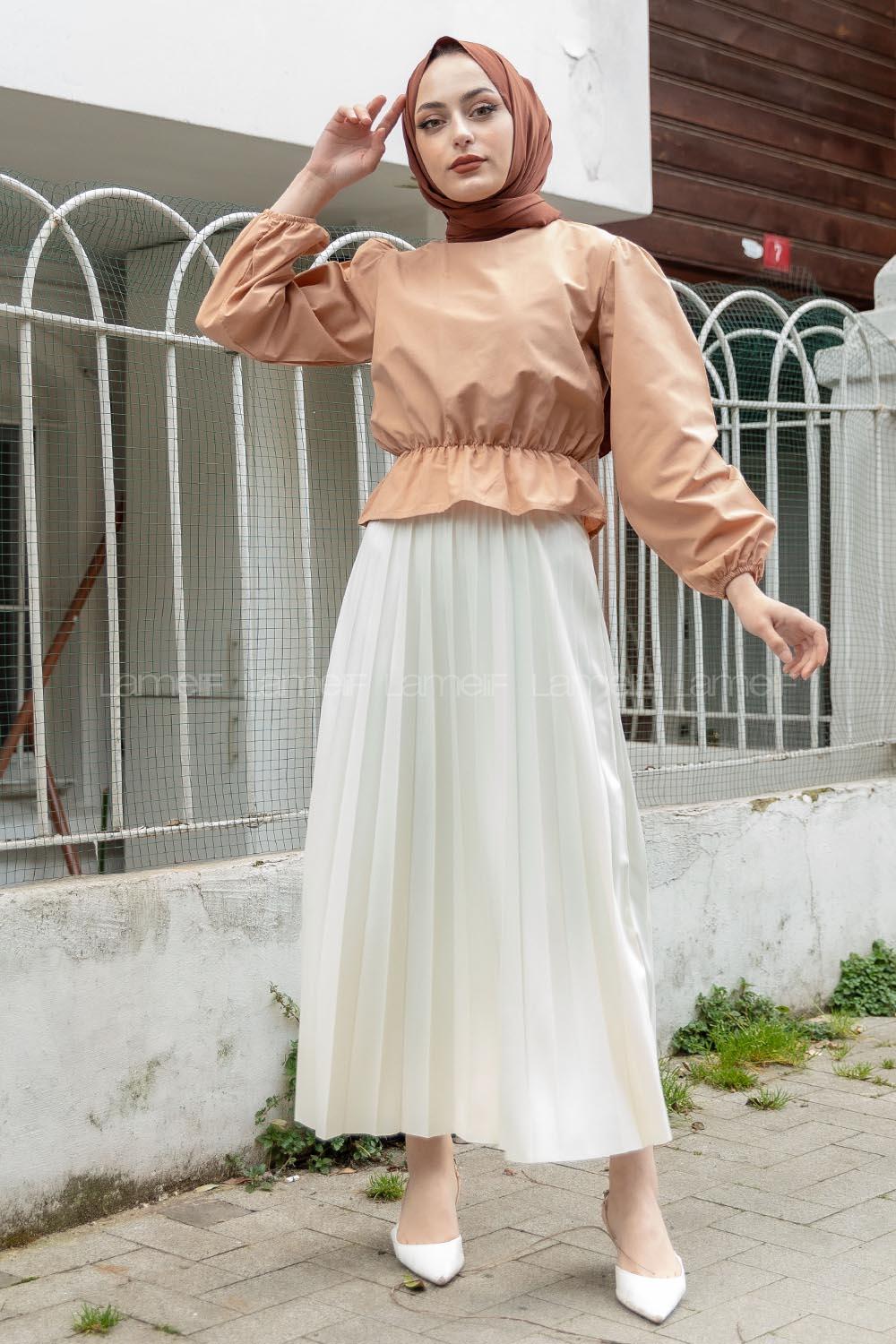 Camel Cotton Fabric Crew Neck Without Accessories Unprinted Long Arm Blouse