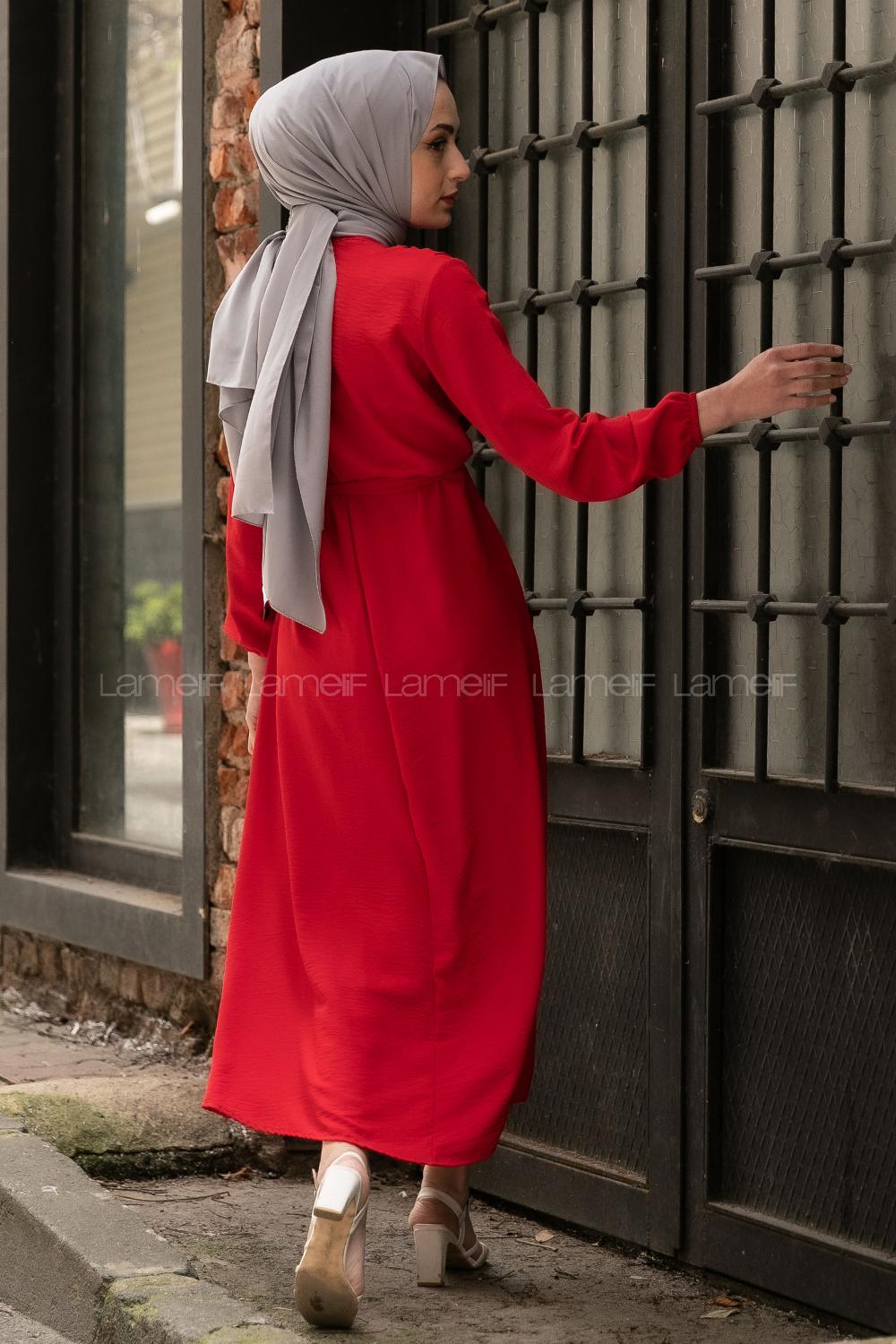 Modalamelif Önü Fırfırlı Kuşaklı Elbise Kırmızı