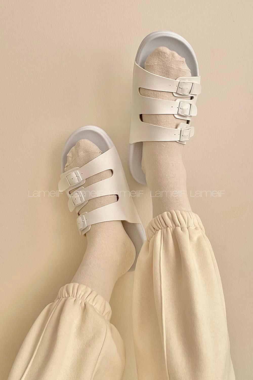 Modalamelif Armenno Kadın Günlük Toka Detaylı Terlik Beyaz