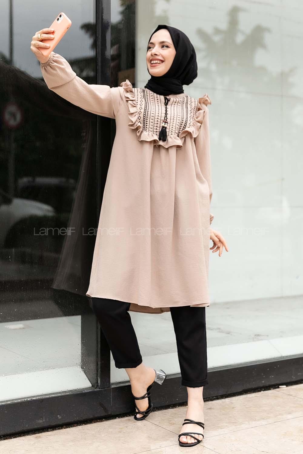 Modalamelif Omuz Fırfırlı Nakış Detaylı Tunik Vizonrengi