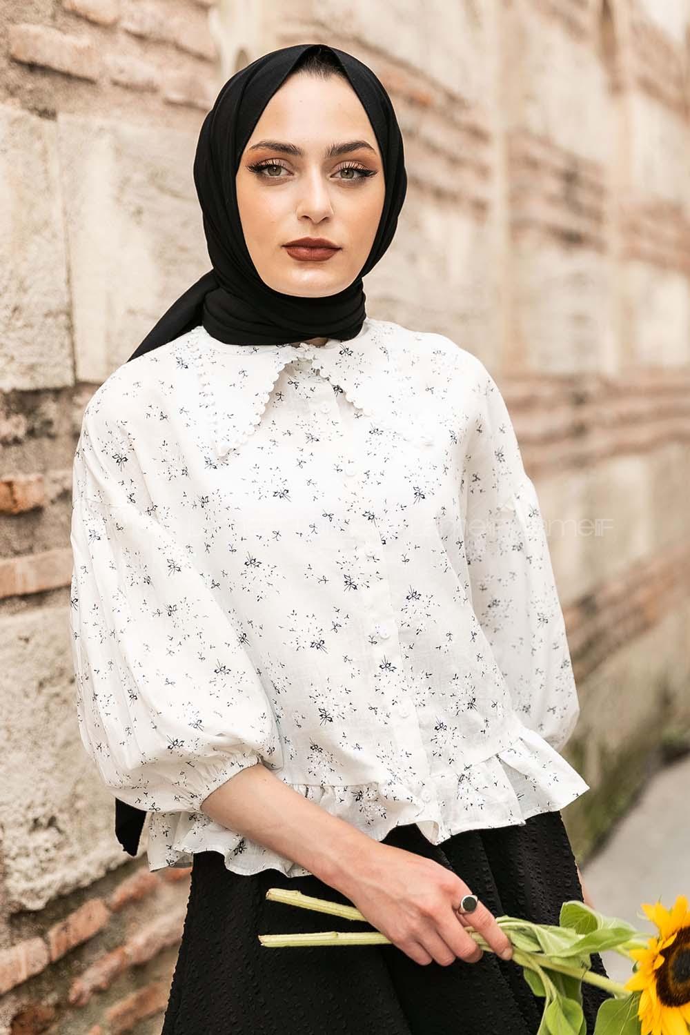 Modalamelif Yakası Dantel Detaylı  Çiçek Desenli Bluz Beyaz