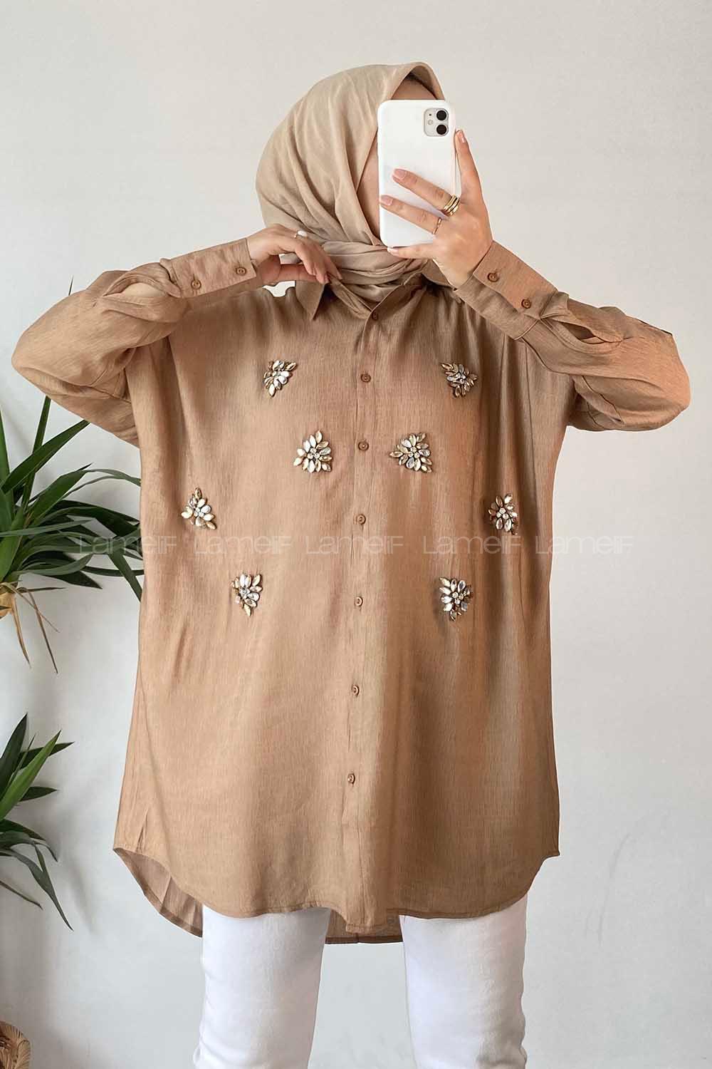 Modalamelif Önü Boydan Düğmeli Taş Detaylı Gömlek Camel