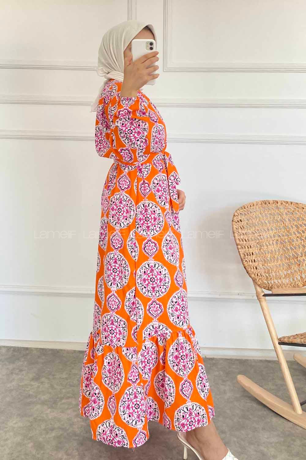 Modalamelif Bisiklet Yaka Kilim Desen Beli Kuşaklı Fırfırlı Elbise  Oranj