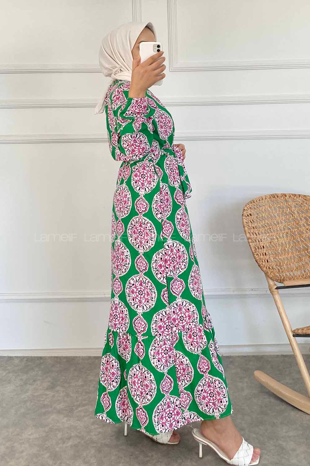 Modalamelif Bisiklet Yaka Kilim Desen Beli Kuşaklı Fırfırlı Elbise  Yeşil