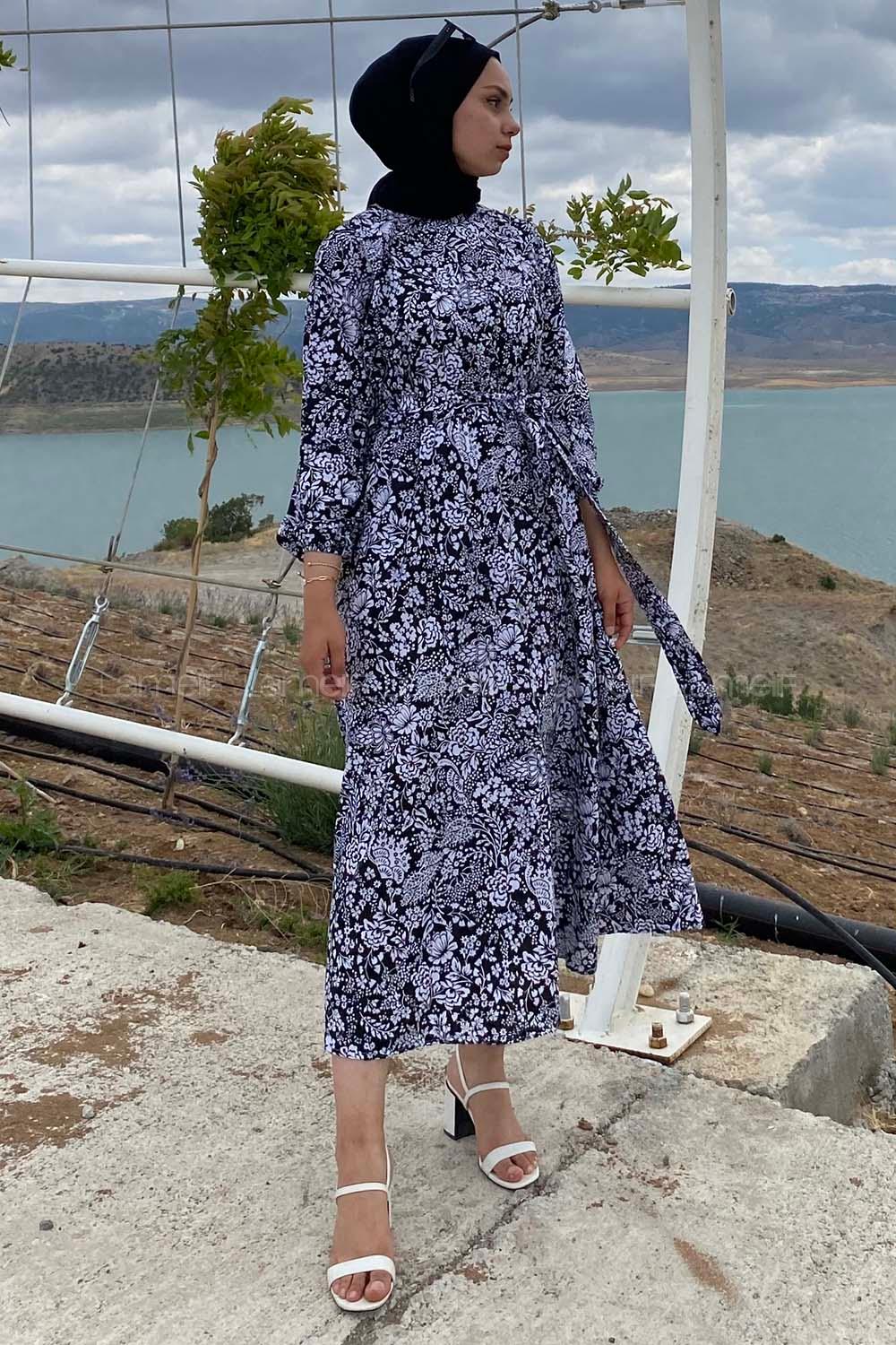 Modalamelif Çiçek Motifli Eteği Fırfırlı Kuşaklı Elbise Siyah