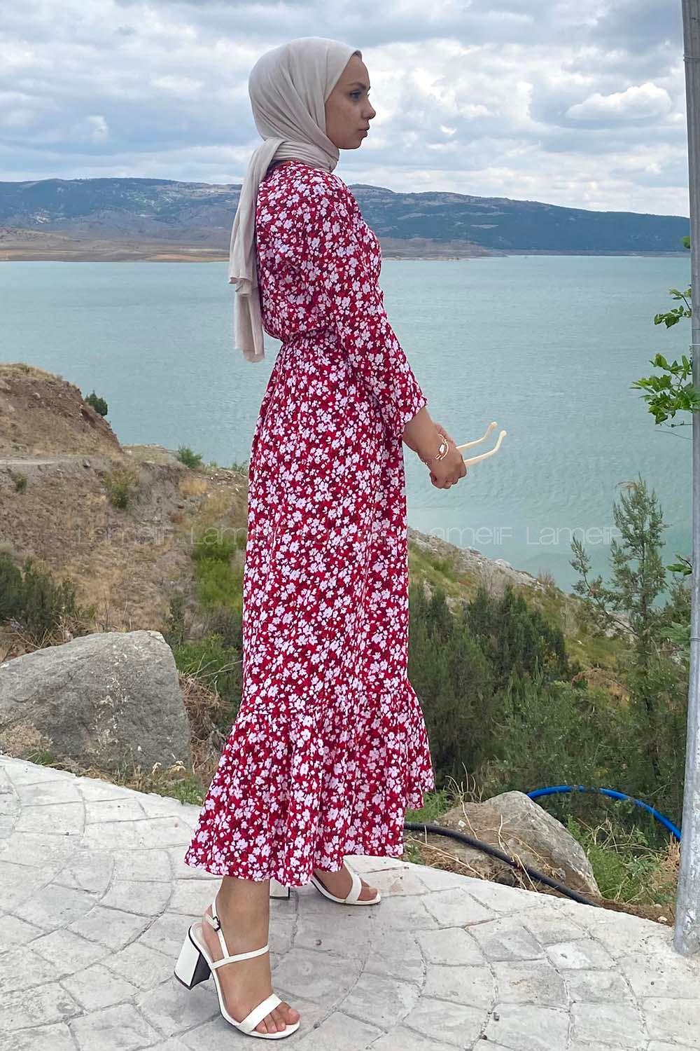 Modalamelif Önü Yarım Düğmeli Papatya Desenli Eteği Fırfırlı Elbise Kırmızı