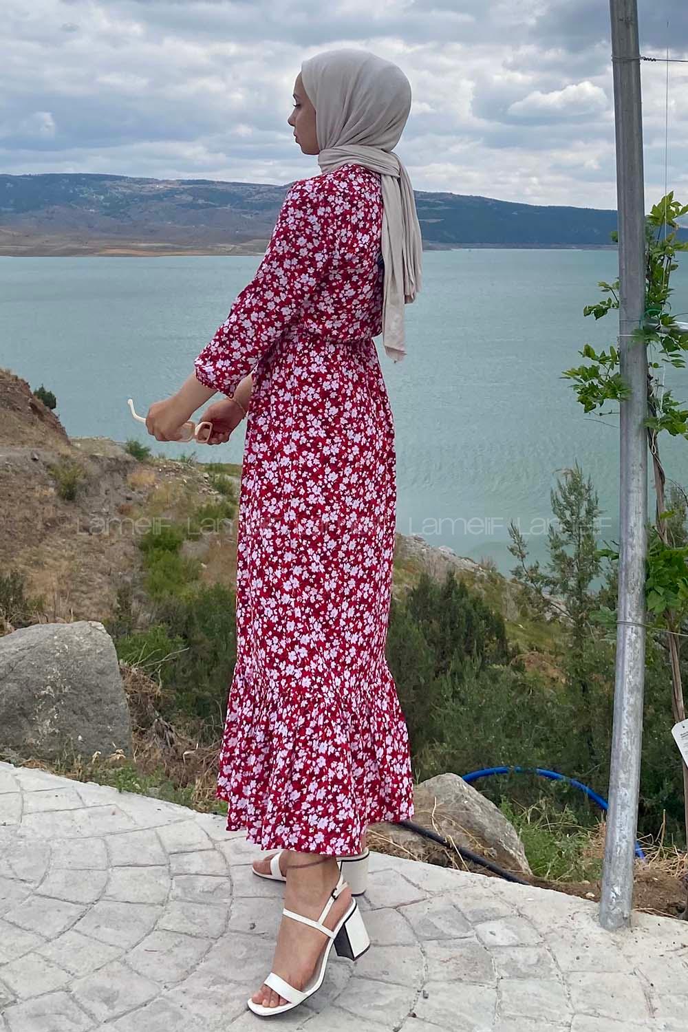 Modalamelif Önü Yarım Düğmeli Papatya Desenli Eteği Fırfırlı Elbise Kırmızı