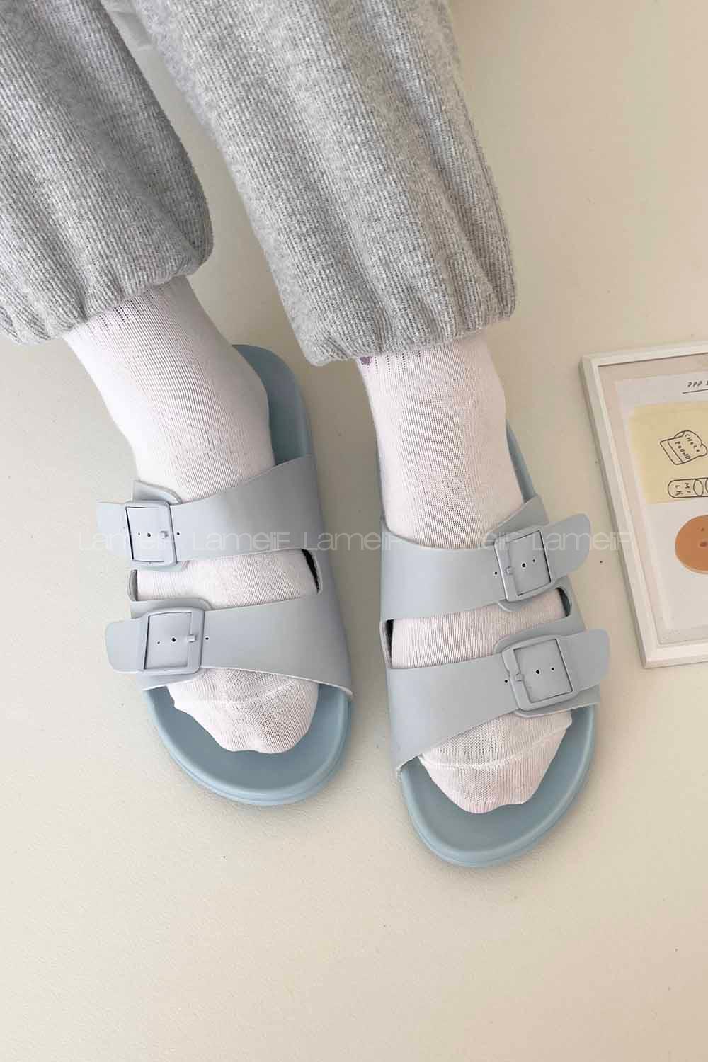 Modalamelif Paven Kadın Günlük Toka Detaylı Terlik Açık Mavi