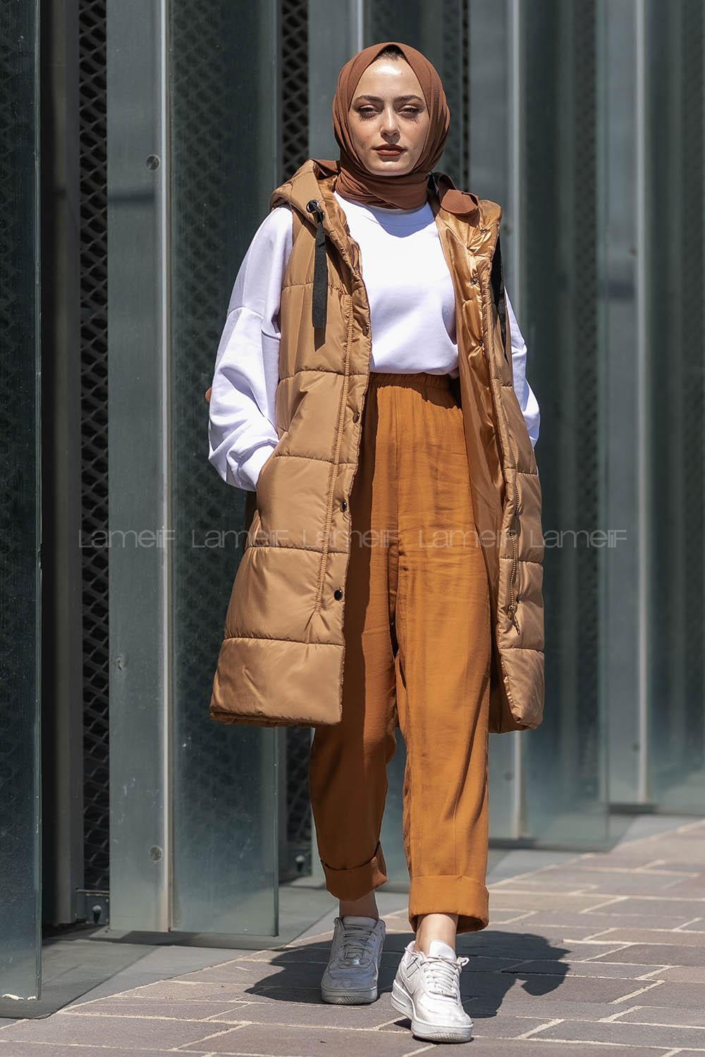 Brown With Milk Scoop Neck Zero Arm Coat