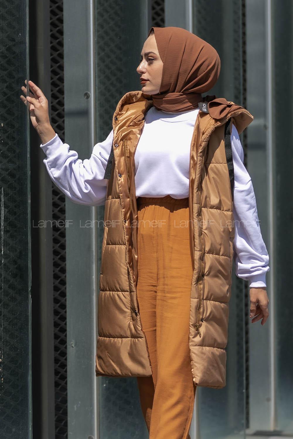 Brown With Milk Scoop Neck Zero Arm Coat