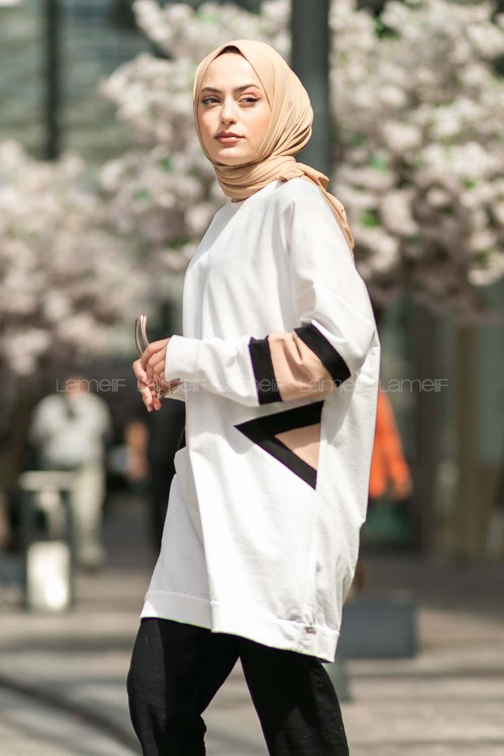 rı Renk Garnili Şerit Desenli Sweat Tunik Beyaz