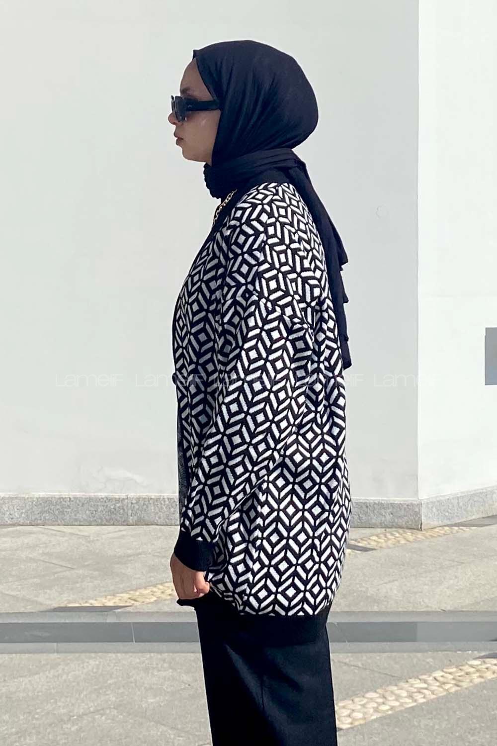 Modalamelif Çift Cepli Renk Garnili Desenli Triko Hırka Siyah-Beyaz