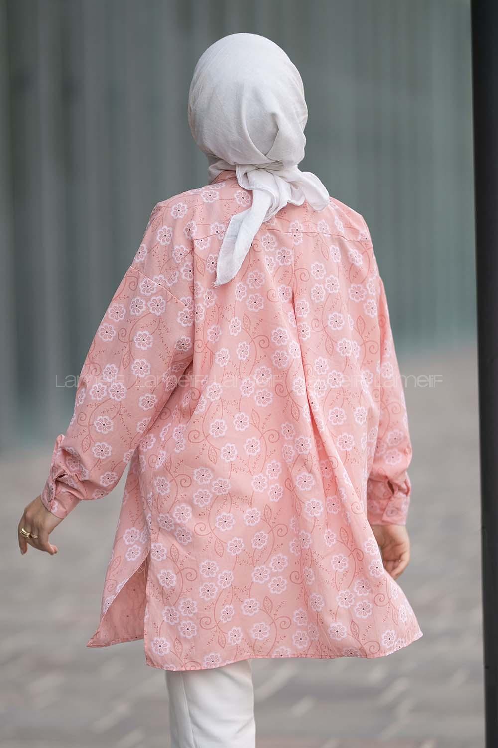 Modalamelif Önü Boydan Düğmeli Çiçek Desenli Yırtmaçlı Tunik Gömlek Pudra