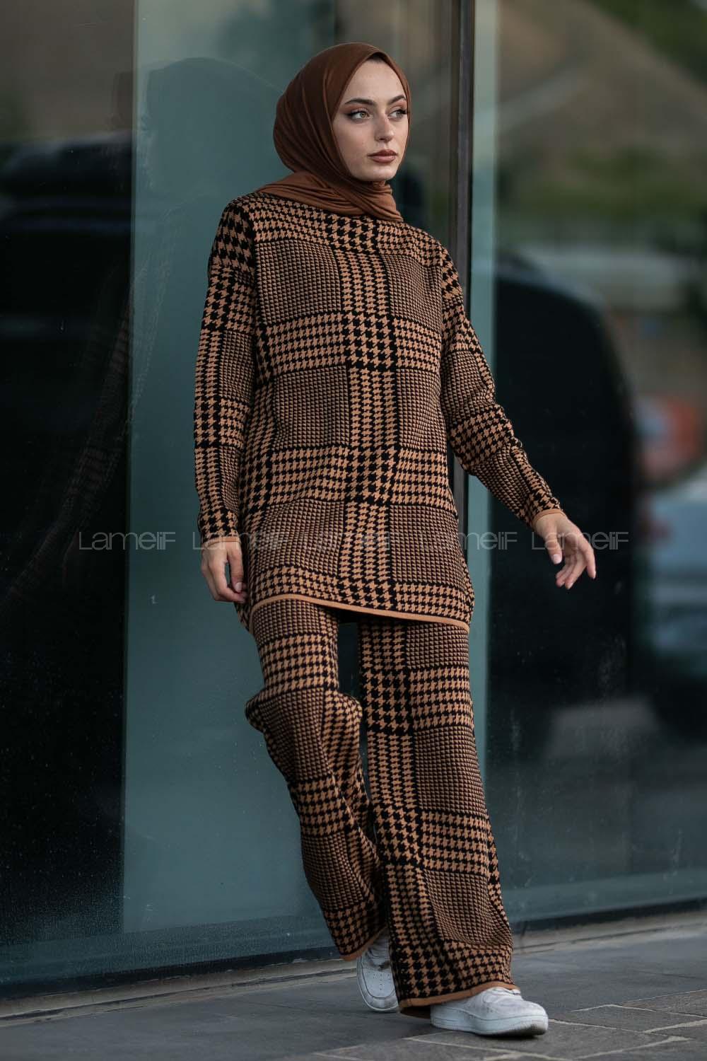 Modalamelif Yarım Balıkçı Yaka Kazayağı Desen Takım Sütlü Kahve