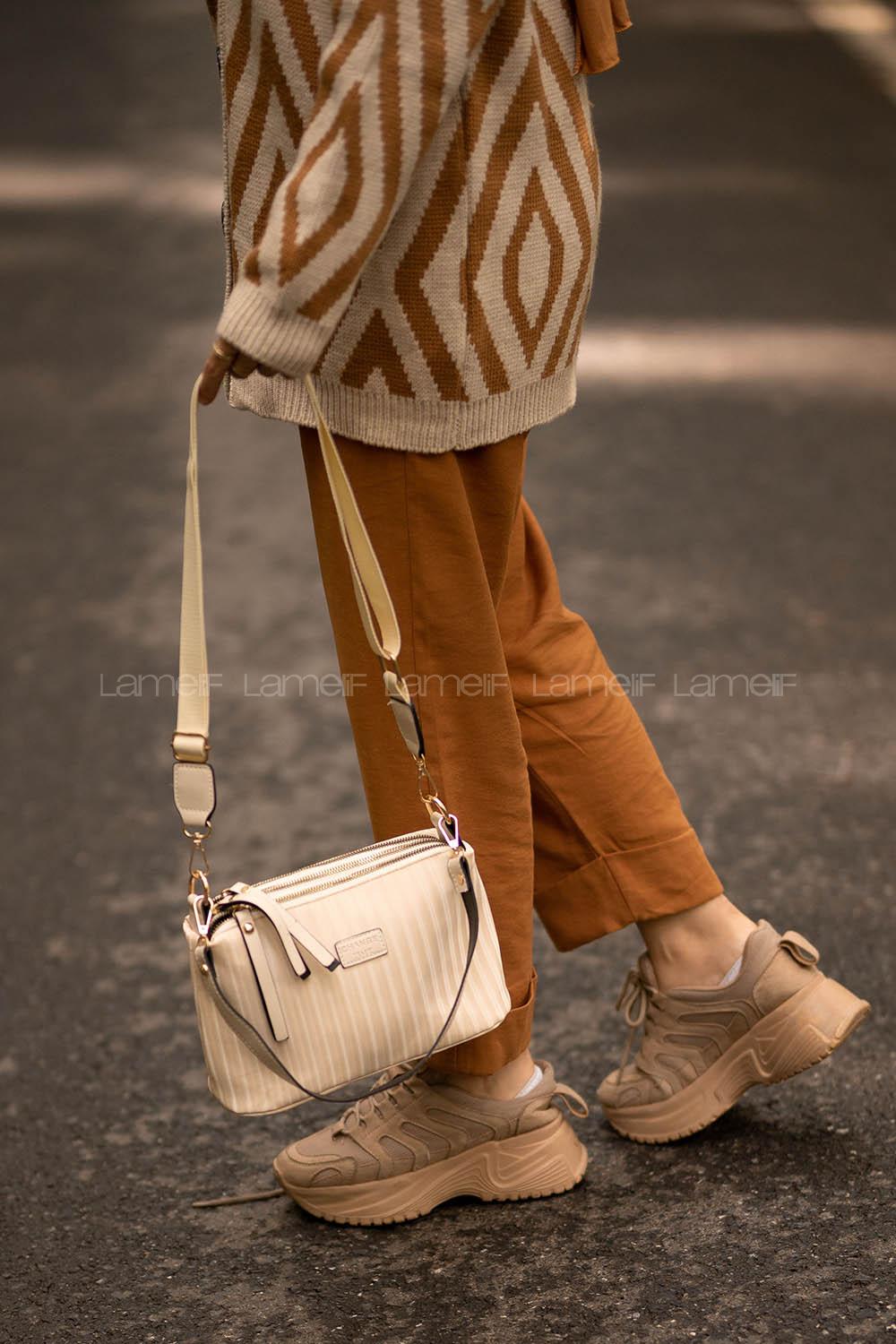 Modalamelif Change Üç Bölmeli Çizgili Saten Çanta Krem