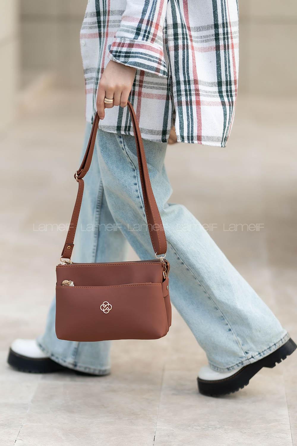 Tan Buckle Skin Hand Bag Bag