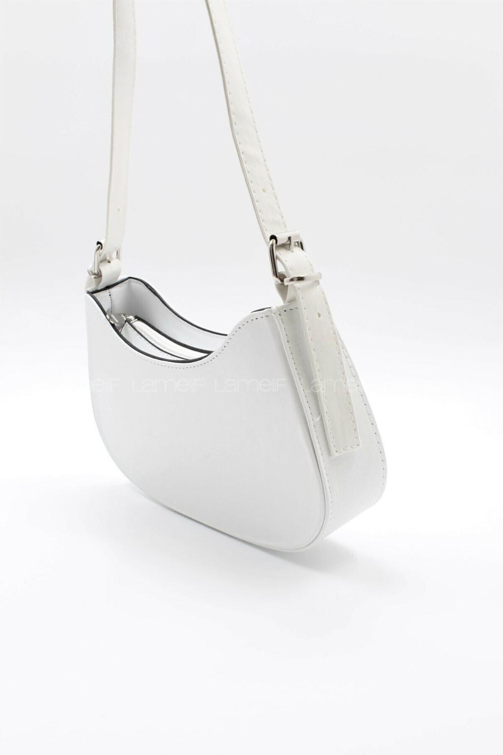 White Buckle Skin Hand Bag Bag