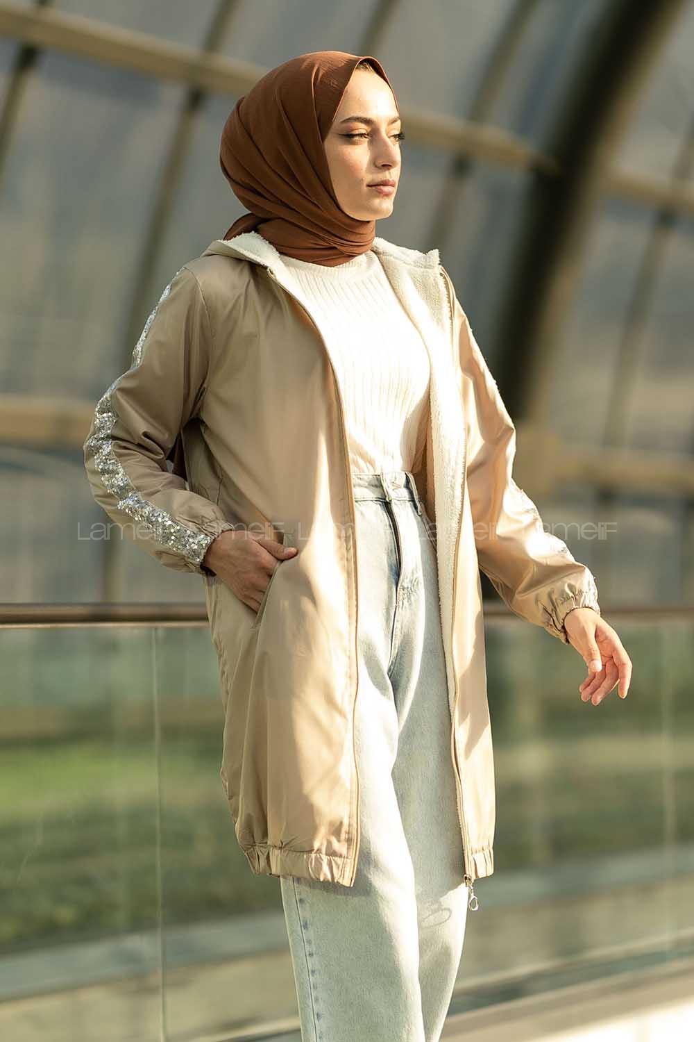 Modalamelif Kapüşonlu İçi Kürklü Kolları Pul Detaylı Mont Kum Beji